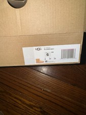 Ugg Classic Mini ll 