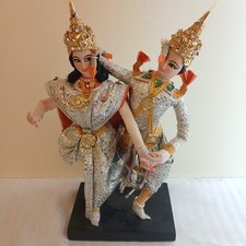 Statuina coppia danza