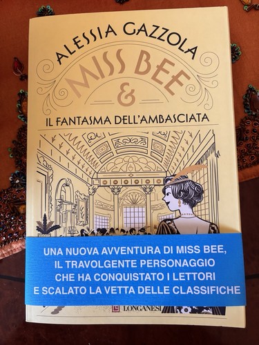 Alessia gazzola miss bee - alessia, &