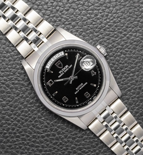 Tudor date day 76200 - 76200, black