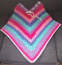 Poncho scialle quadrato nonna