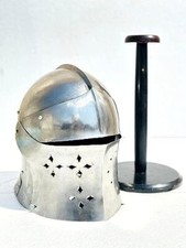 Elmetto Barbuta Armatura