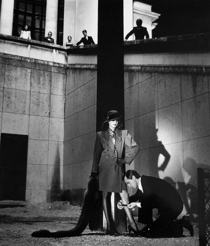 Helmut newton vogue france - newton,,
