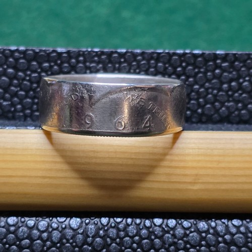 Anello moneta mezzo - , dollaro