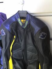 tuta moto NUOVA intera forata