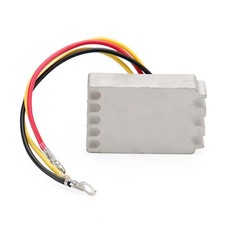 REGOLATORE DI VOLTAGGIO PER