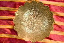 Ciotola in metallo decorata