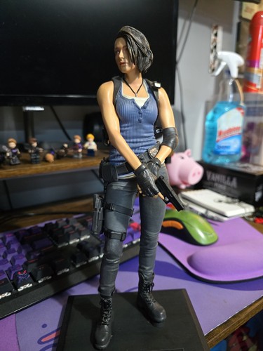 Capcom resident evil - capcom,