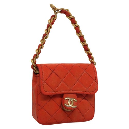 Chanel mini charm - chanel,