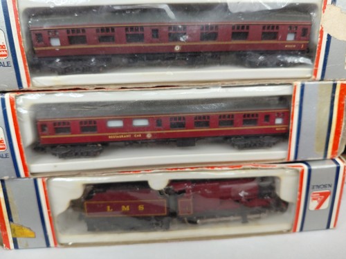 Lima locomotive with - 6,