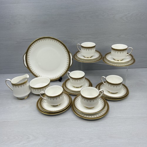 Set tazze piattini piatti - e,