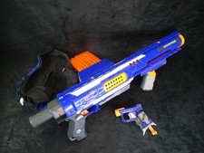 2x Nerf N-Strike Elite Rampage & Jolt Gun 12 Dart Mag Munizioni Belt Bundle Ottime Condizioni