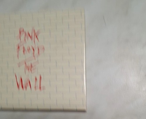 Pink floyd the wall - wall, 2011