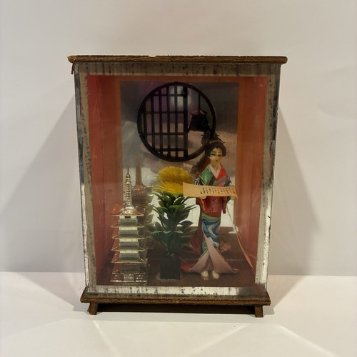 Bambola geisha giapponese