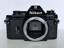 Fotocamera reflex Nikon EM