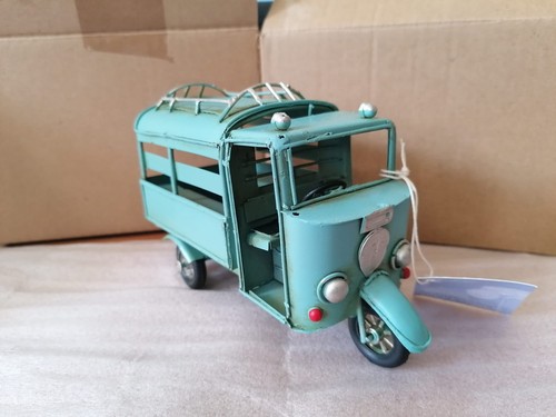 Modellino latta ape - latta,