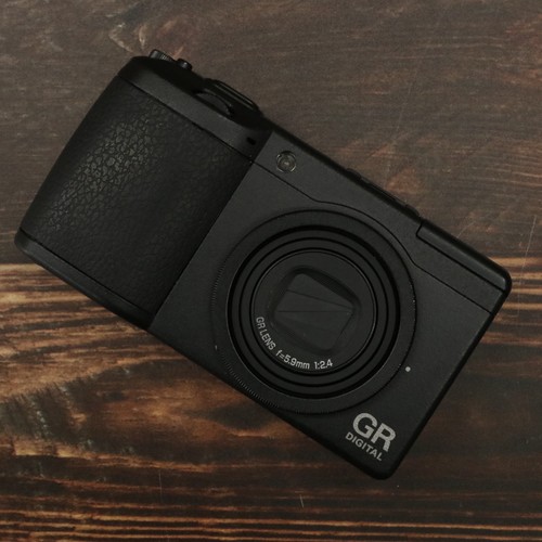 Fotocamera digitale compatta