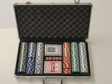 Valigetta Poker 300 fiches 2 mazzi,dadi, gettone deal texas holdem Quasi Nuovo