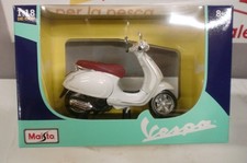 MAISTO 1/18 - VESPA PRIMAVERA