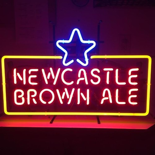 Insegna neon newcastle brown - newcastle,