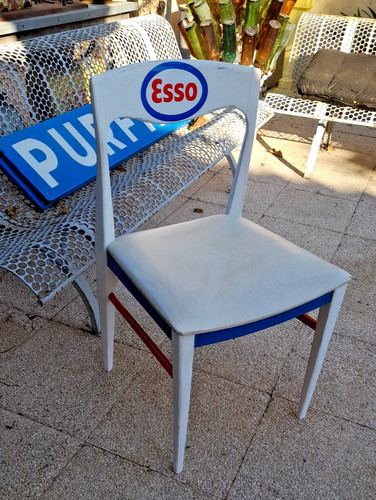 Chaise esso station - esso, service
