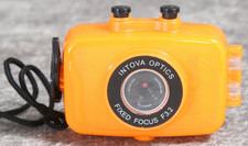 Fotocamera sommergibile Intova Duo messa a fuoco fissa F3.2 per subacquea in custodia arancione