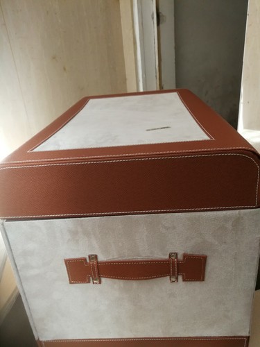 Baule cuoio legno con - e, tre