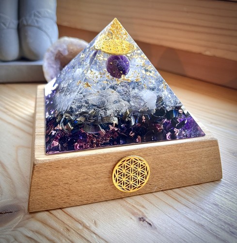 Orgonite piramide energia - orgonite,