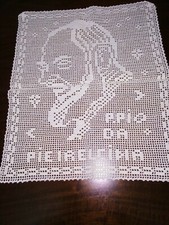 Centrino uncinetto Padre Pio 