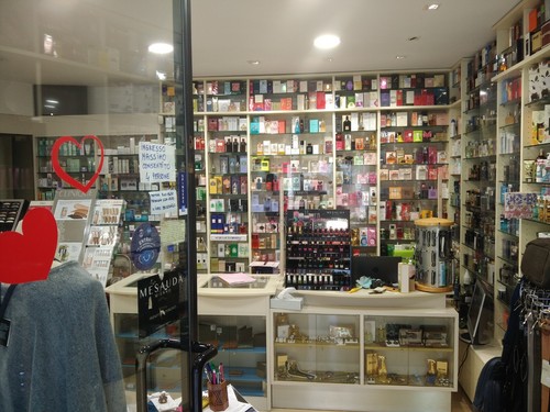 Arredamento per profumeria - arredamento, e
