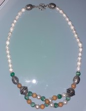 Collana  artigianale con perle