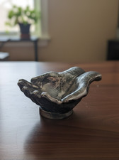 Ciotola a mano decorativa a