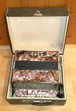 Vecchia fisarmonica Hohner -