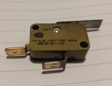 SAECO Microinterruttore per Macchina da Caffè XSmall Syntia Incanto NE05013