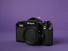 Nikon FE2 Body *RED D* Oggetto