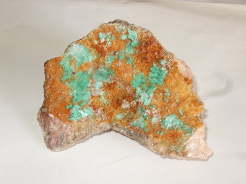 Minerali grezzi - -,