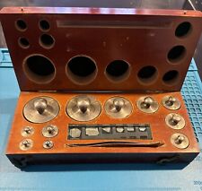 SCATOLA IN LEGNO CON 23 PESI PER BILANCIA  . VINTAGE Completa