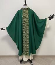 Casula verde con decorazione