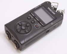 TASCAM DR-40 Registratore
