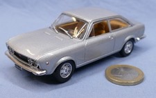 Starline  1/43 : Fiat 124