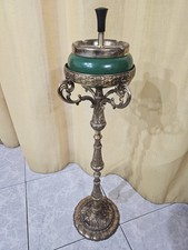 Posacenere da terra con base