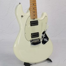 Chitarra MUSIC MAN StingRay