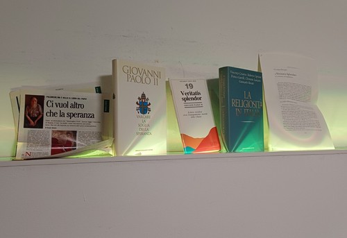 Lotto libri 2 articoli - di,
