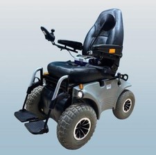 Sedia a rotelle elettrica