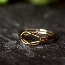 SUPERBO ANELLO VINTAGE INGLESE
