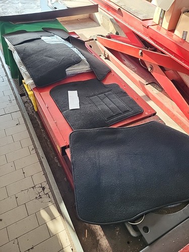 Tappetini auto moquette per - in,