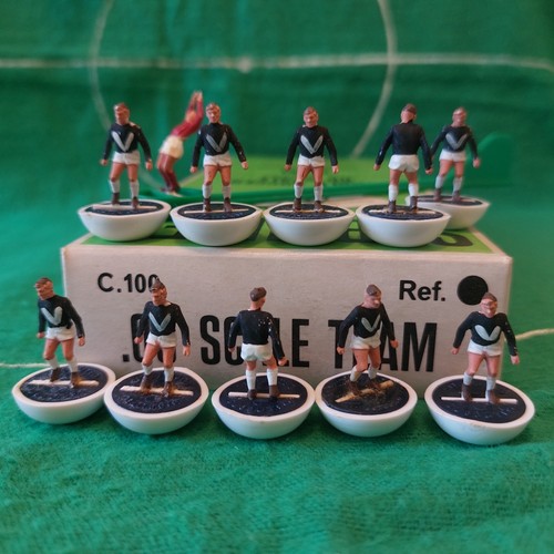 Mint subbuteo team 110 - subbuteo,