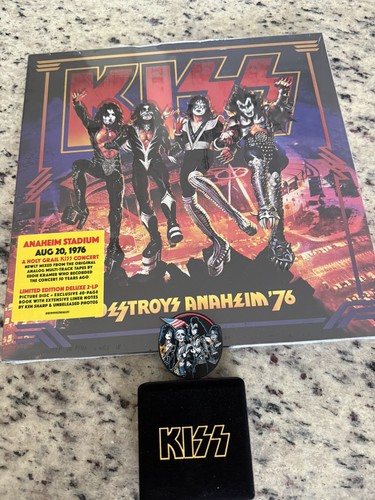 Kiss destroys anaheim 76 - destroys, ‘76