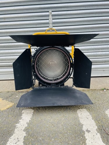 Desisti fresnel 2kw leonardo - 2kw,