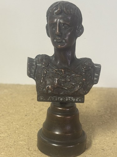 Statua mezzo busto imperatore - mezzo,